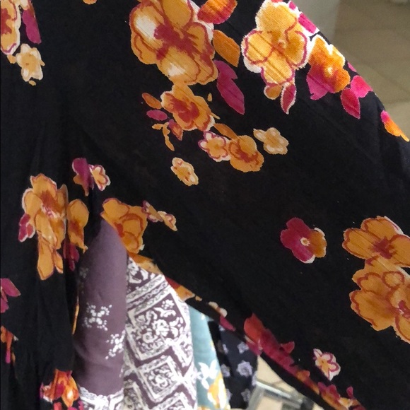 GIRLY & FLIRTY BOHO STYLE FLORAL PRINT DRESS - Picture 9 of 9